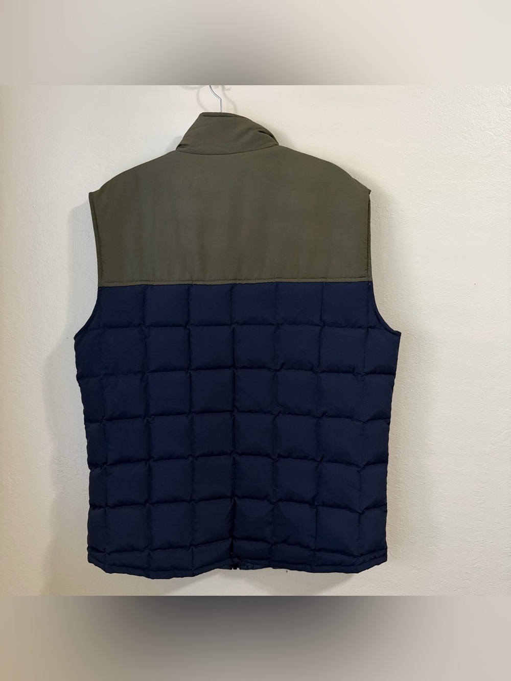 Marine Layer Sawyer Down Puffer‎ Vest Mens M Full Zip Quilted Outdoor Gorpcore - Picture 7 of 14
